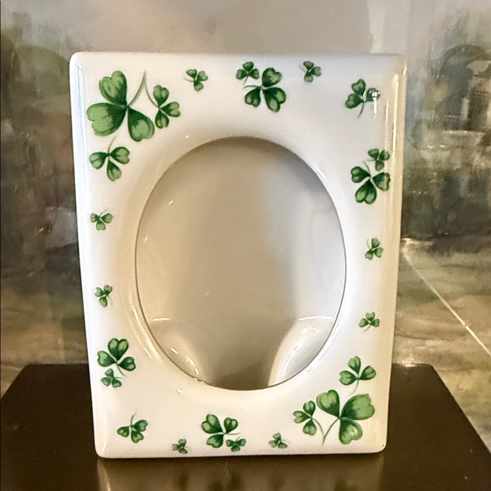 Lefton Shamrock Ceramic Picture Frame